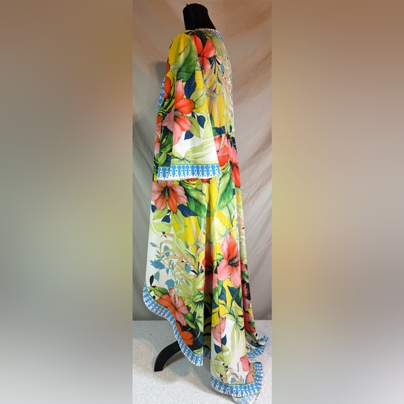 Jealous Tomato Vibrant Floral Kimono Wrap Dress 🌸💙 - Picture 4 of 6